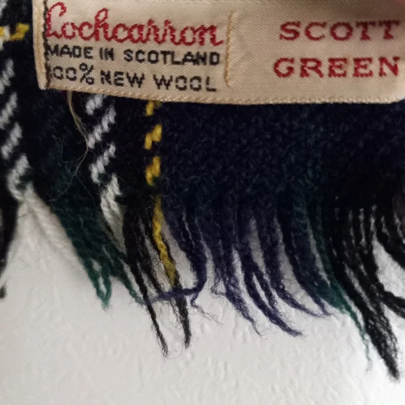Scott Green Lochcarron Vintage Scotland Tartan Wool Scarf 10.5"x52" - Picture 3 of 4